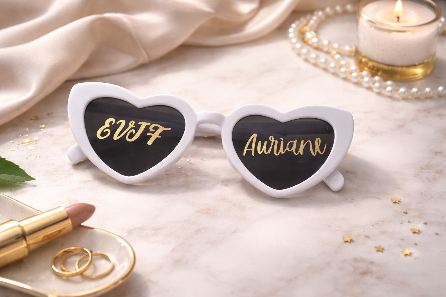 💖 Lunettes cœur personnalisées EVJF – Élégance & fun